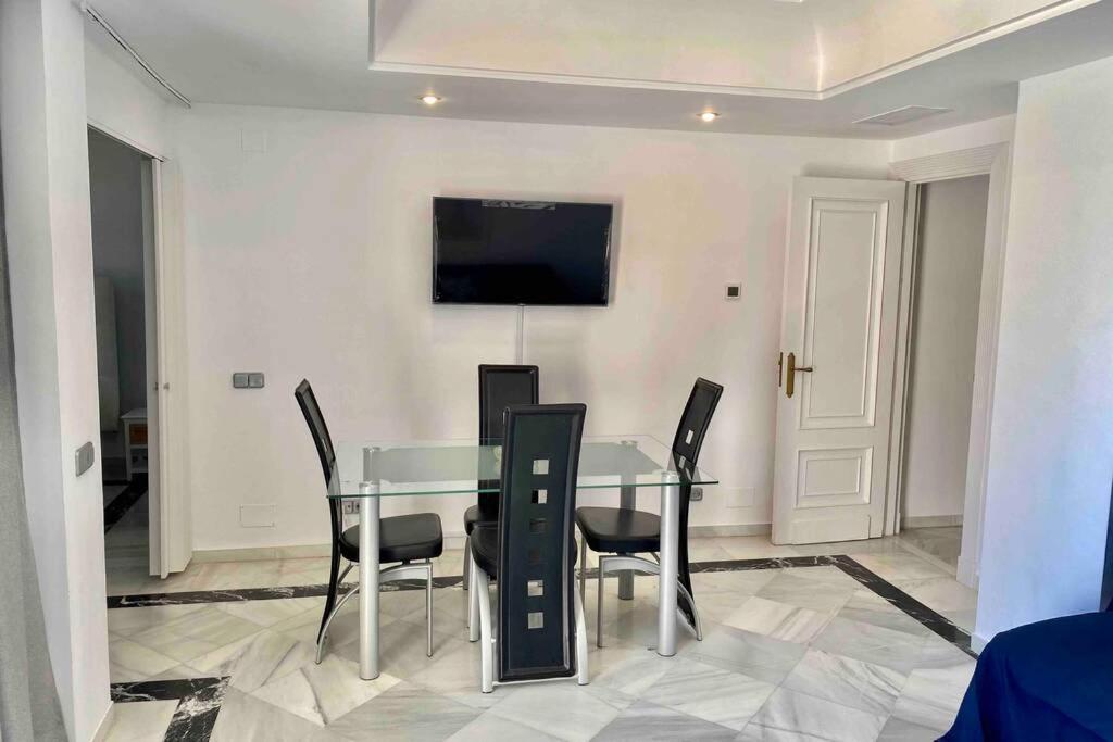Frontline Sea In The Center Of Puerto Banus-beach Appartement *