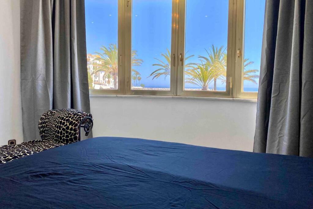 Frontline Sea In The Center Of Puerto Banus-beach Appartement
