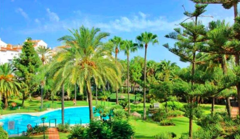Frontline Sea In The Center Of Puerto Banus-beach Appartement *